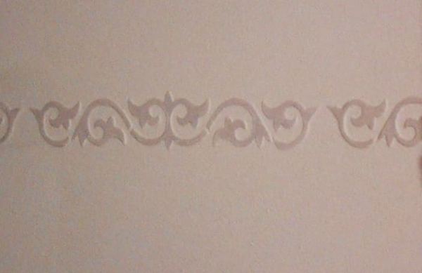 Beispiel: Wandornament aus Lehmputz